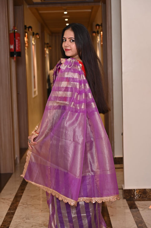 Banarasi Tissue Organza Saree with Dual Zari Weaves Less