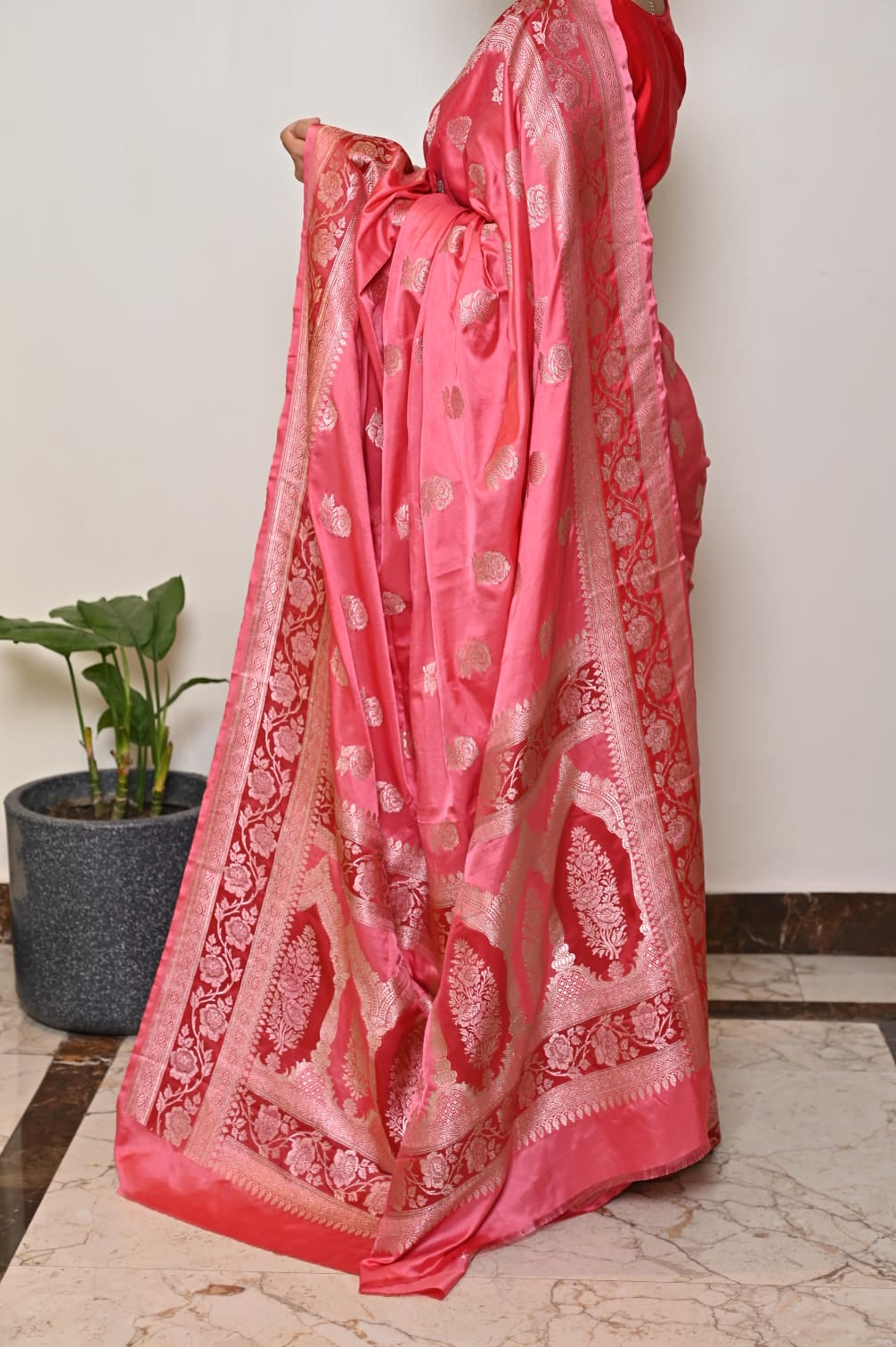 Banarasi Masrhu Kataan Saree with Silver Zari Border