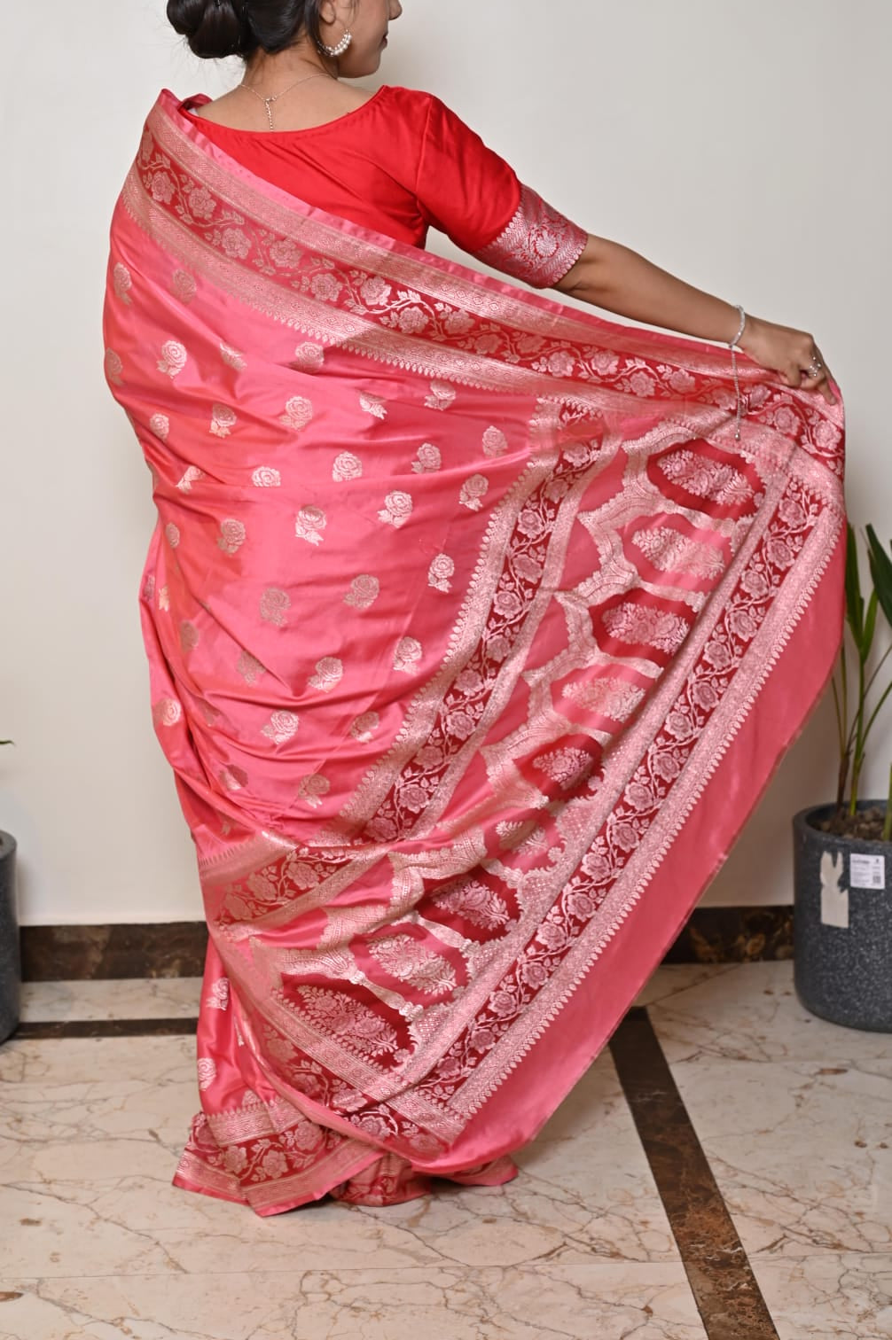 Banarasi Masrhu Kataan Saree with Silver Zari Border