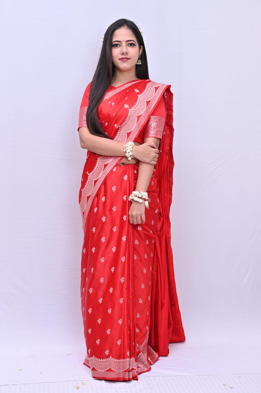 Banarasi Masrhu Kataan Saree with Silver Zari