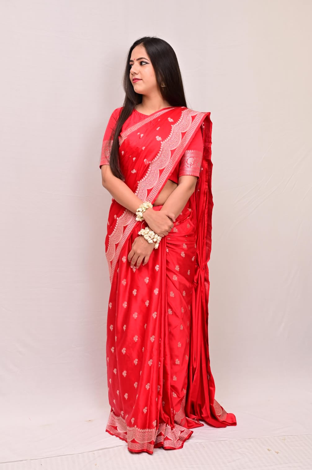 Banarasi Masrhu Kataan Saree with Silver Zari