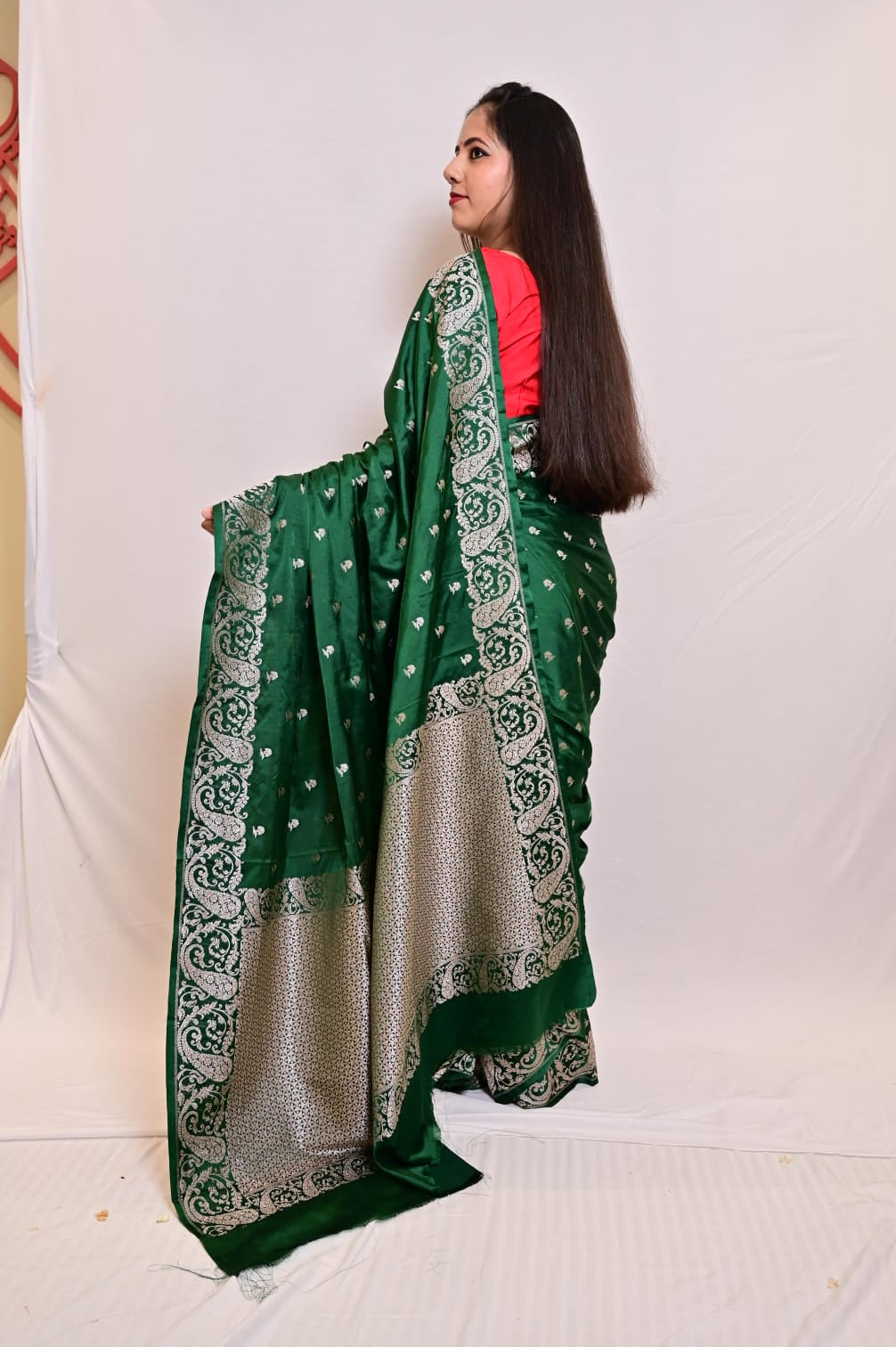 Green Banarasi Masrhu Kataan Saree with Silver Zari
