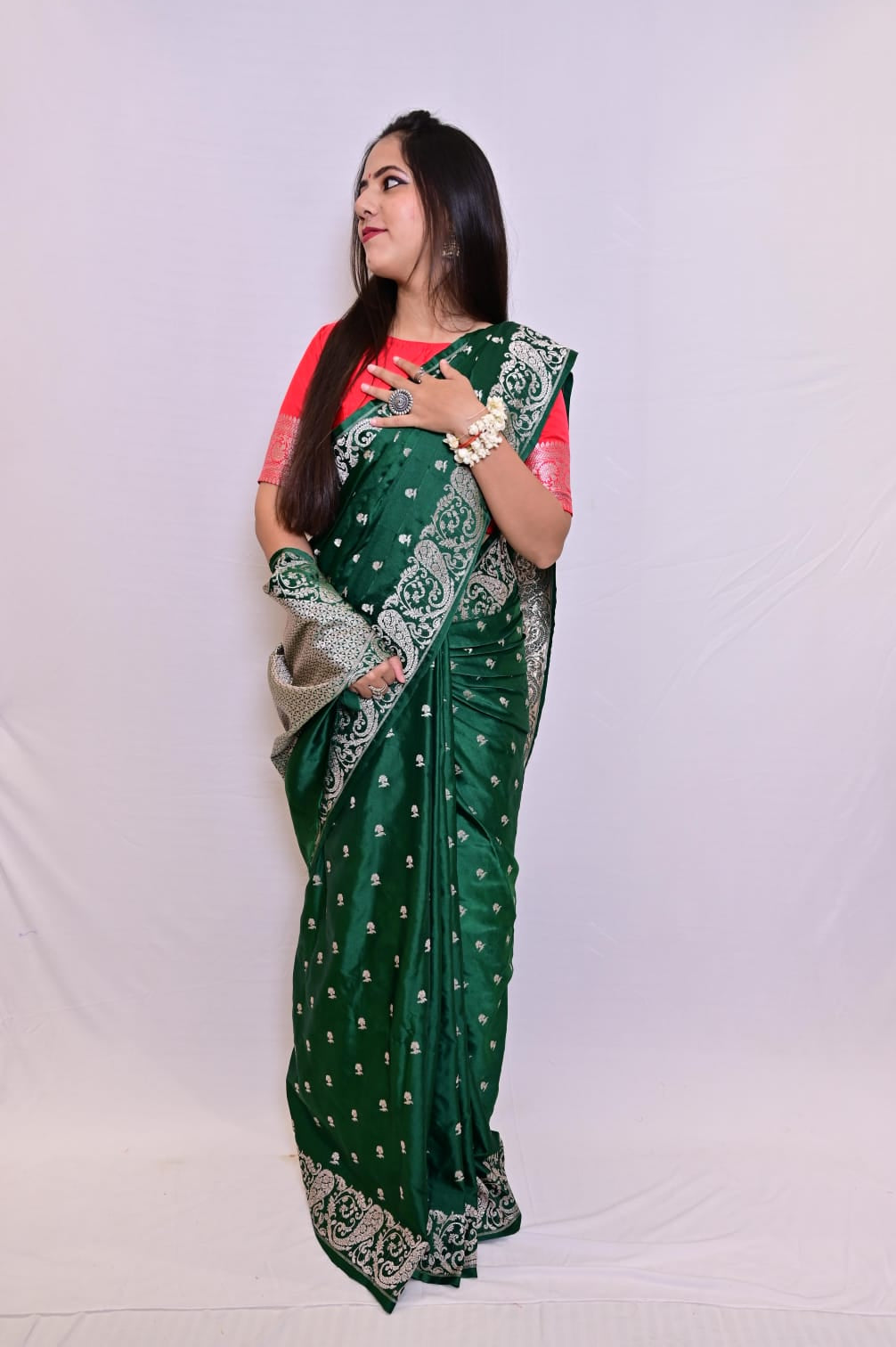 Green Banarasi Masrhu Kataan Saree with Silver Zari