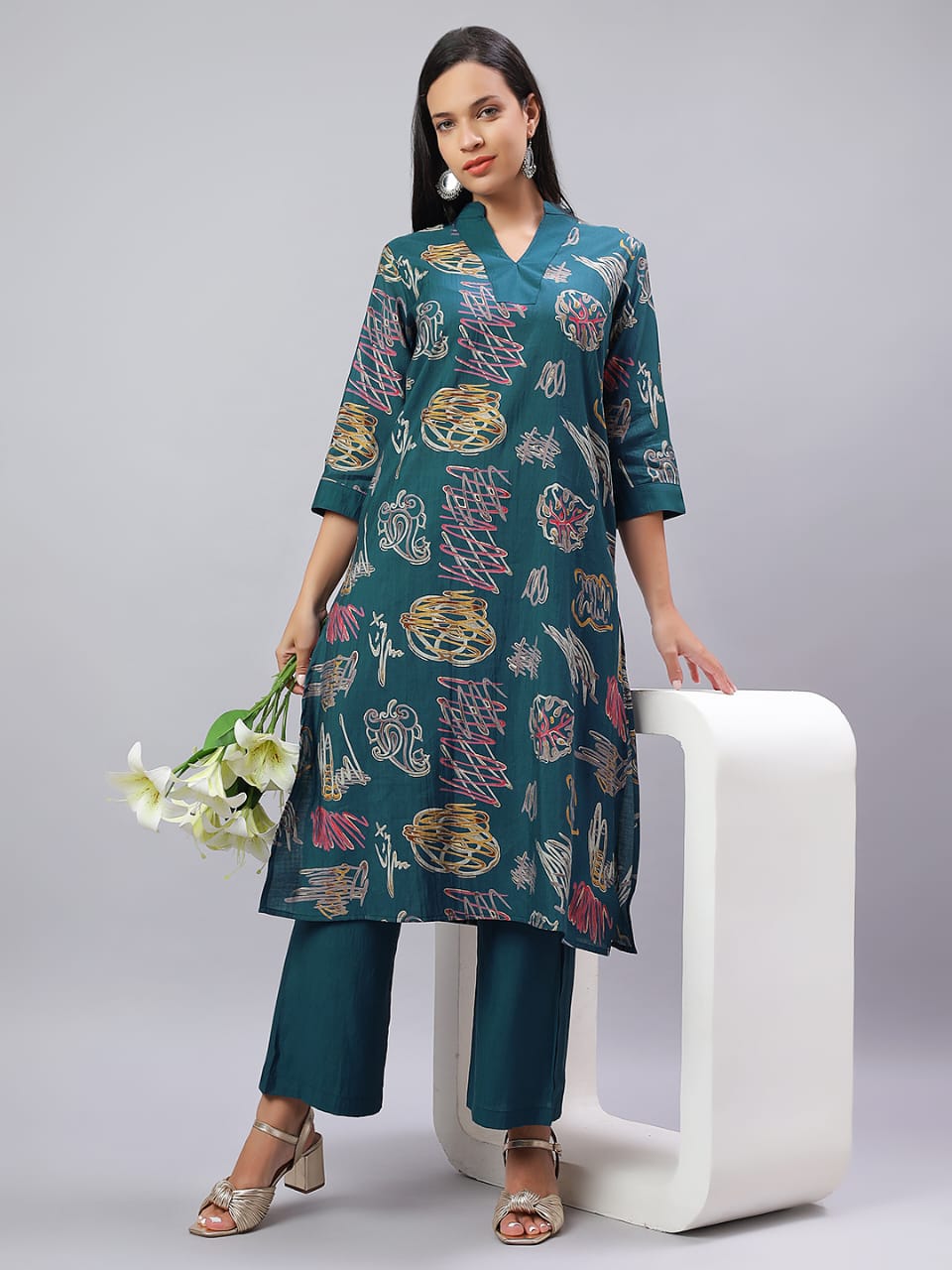 V Neck Kurta Set
