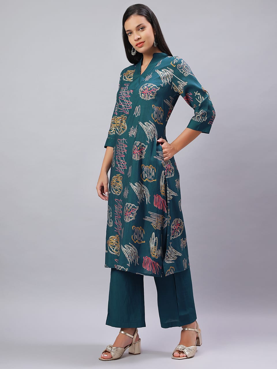 V Neck Kurta Set