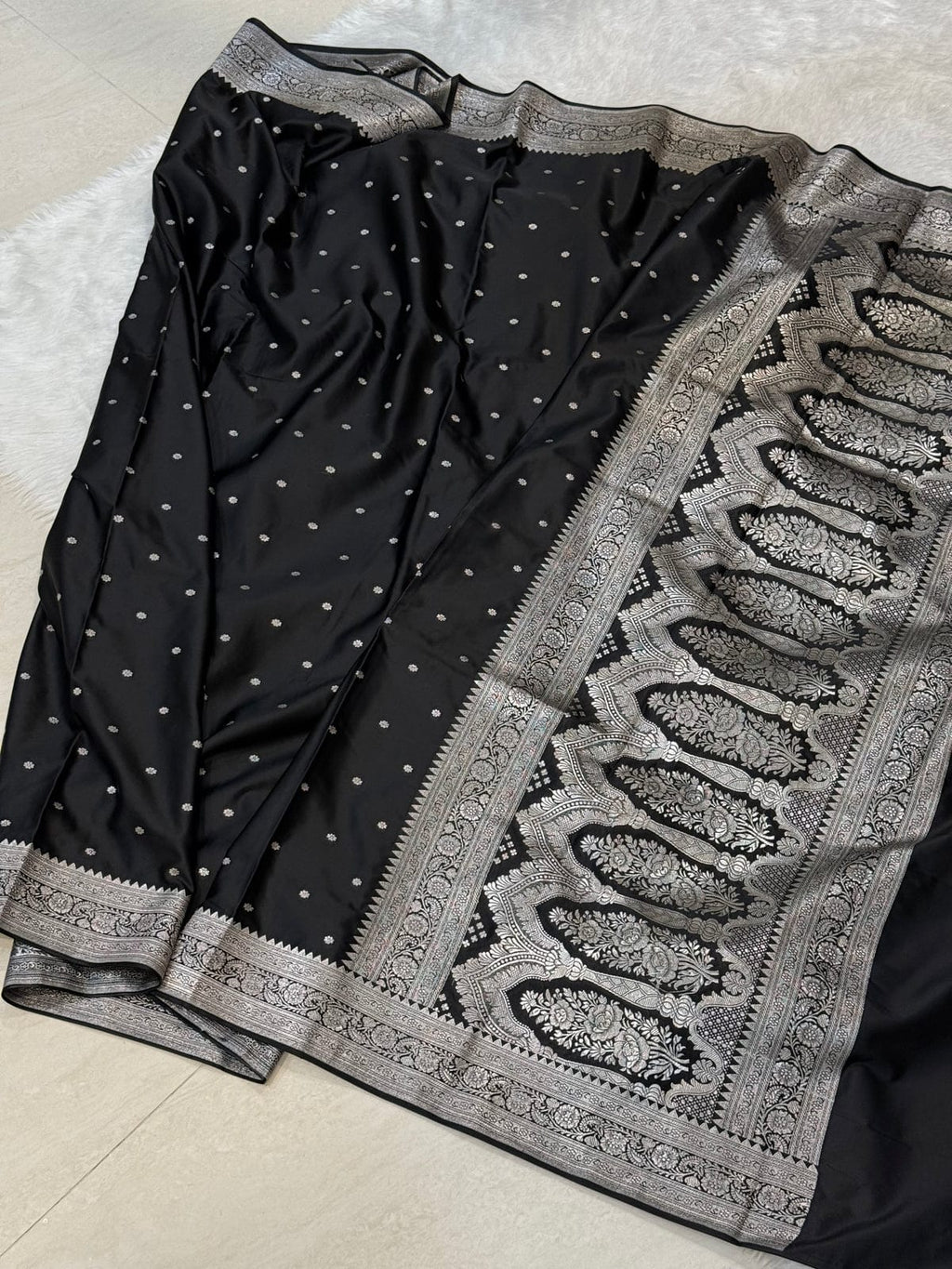 Masru Kataan Silk Saree