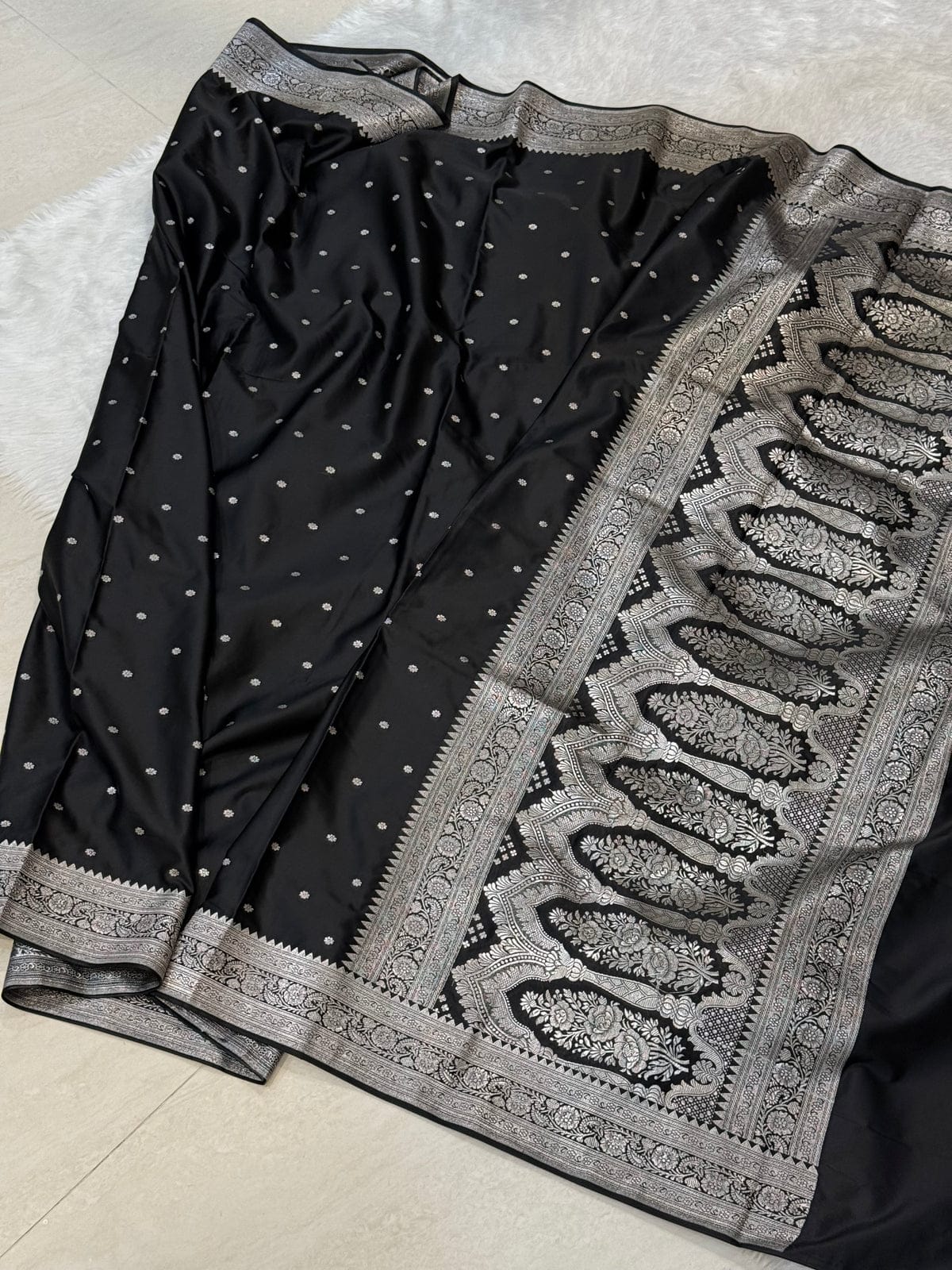 Masru Kataan Silk Saree