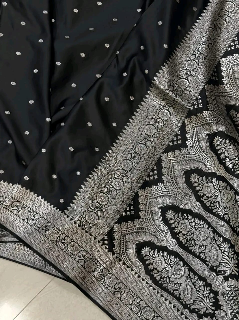 Masru Kataan Silk Saree