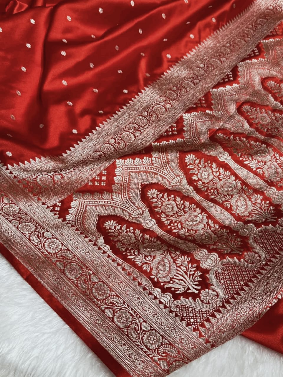 Masru Kataan Silk Saree
