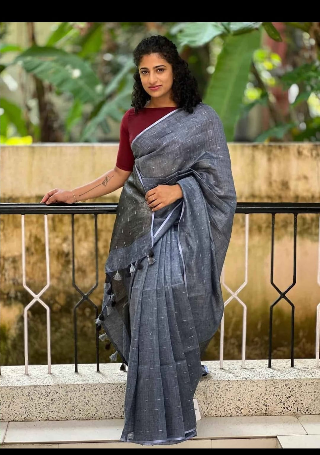 Linen saree latest design