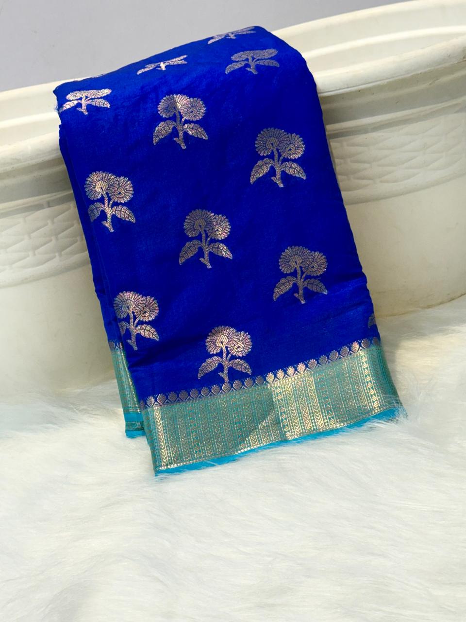 Exquisite Dual-Tone Banarasi Katan Silk Saree