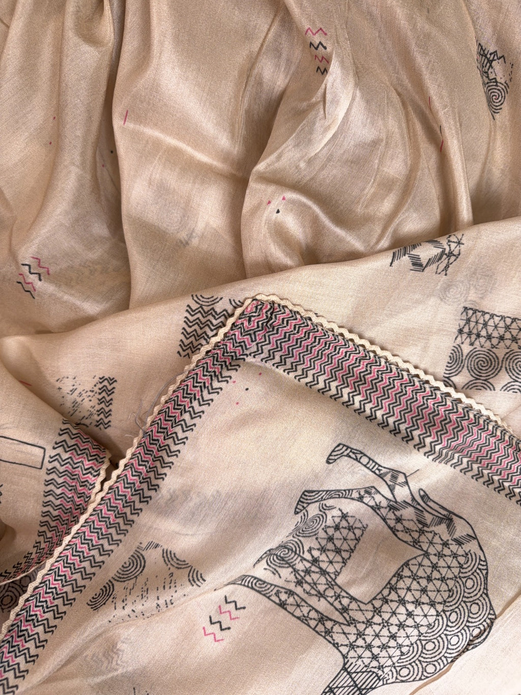 Elegant Beige Muslin Suit with Sequins, Knots and Digital Print